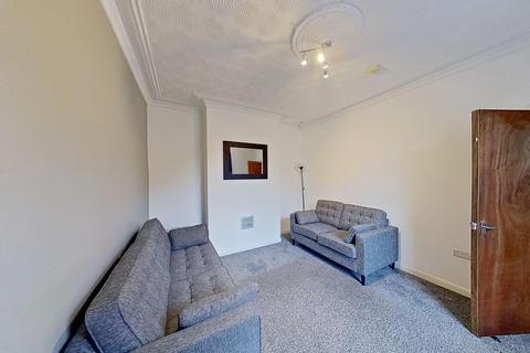 4 bedroom house to rent, Thomas Street, Woodhouse, Leeds