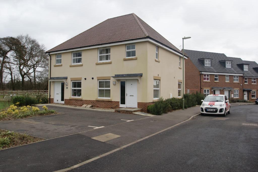 Harebell Road, Augusta Park, Andover... 3 bed semidetached house £