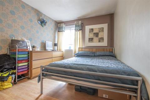 35 Raynton Road, Enfield, EN3 6BP