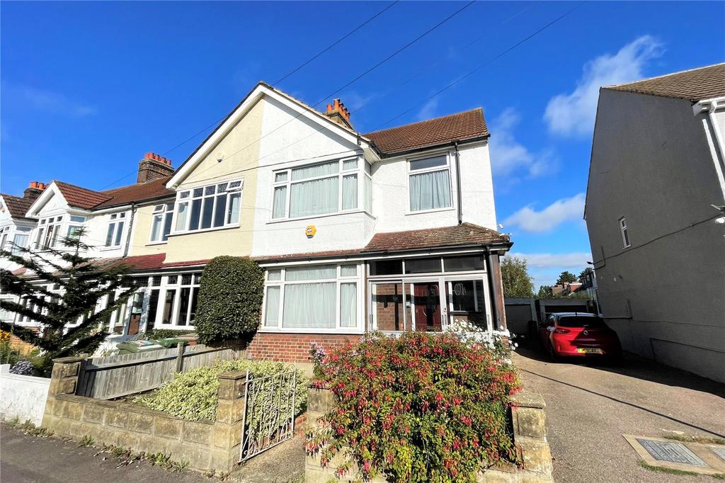 Godalming Avenue, Wallington, SM6 3 bed end of terrace house £500,000