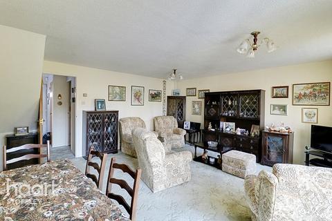 25 Colwell Rise, Luton, LU2 9TJ