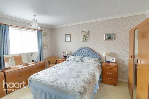 25 Colwell Rise, Luton, LU2 9TJ