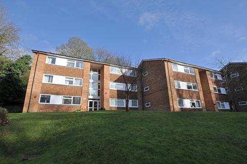 41 Hillside Road, Whyteleafe, CR3 0BR