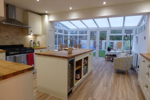 23 Ash Grove, Lichfield, WS13 6ET