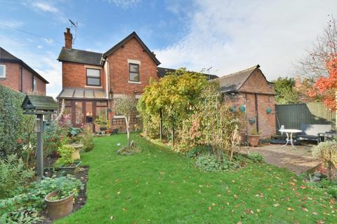 3 bedroom detached house for sale, High Street, Uttoxeter, Stafffordshire