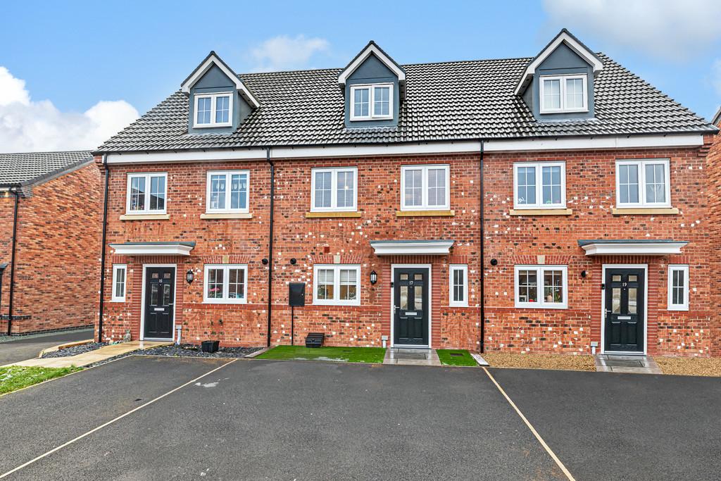 Ketteringham Drive, Great Sankey... 4 bed townhouse £325,000