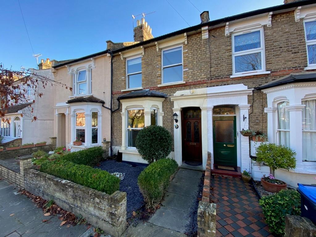 Shirley Road, Enfield 3 bed terraced house £1,750 pcm (£404 pw)
