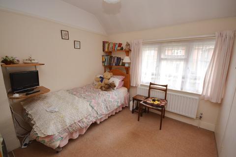 11 Ashcombe Road, Dorking, RH4 1NB