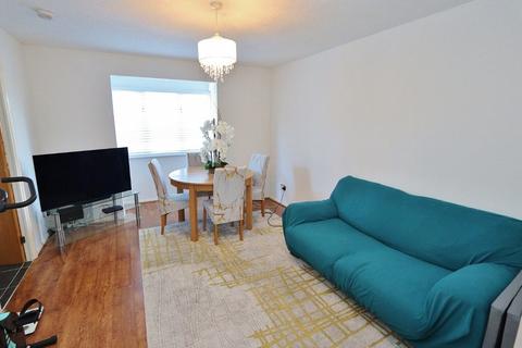 Flat 18, Natasha Court Mimosa Close, Romford, RM3 8GU