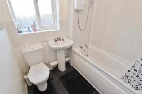 Flat 18, Natasha Court Mimosa Close, Romford, RM3 8GU