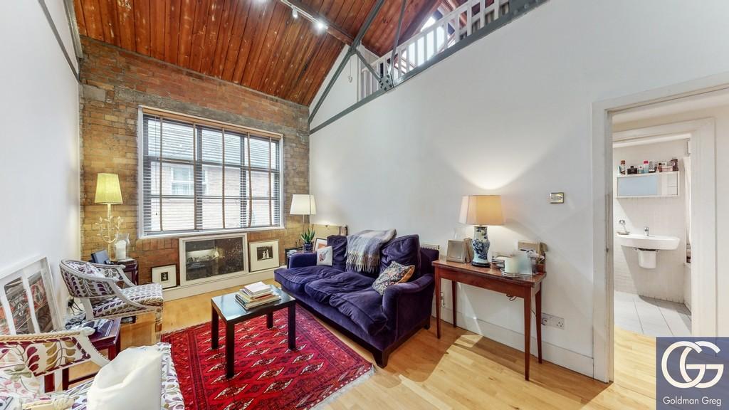Constantine Court, Fairclough Street, E1 2 bed apartment £1,900 pcm (£438 pw)
