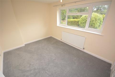 3 bedroom semi-detached house to rent, Chichester Drive, Springfield, CM1