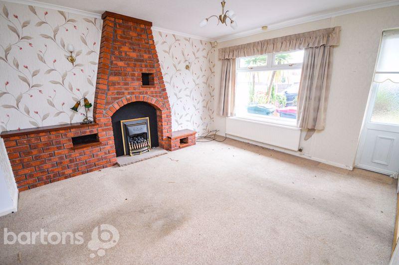 Chapelfield Way, Thorpe Hesley 3 bed semidetached house £165,000
