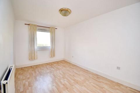 2 bedroom apartment to rent, Northfield Road, Kilsyth