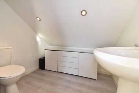 5 Westfield Road, Kilsyth, Glasgow, G65 9AN