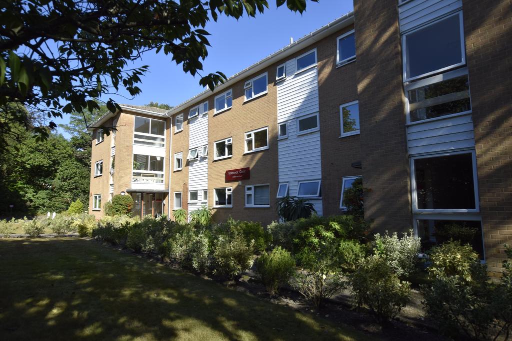 Dean Park Road, Bournemouth, 2 bed flat £1,200 pcm (£277 pw)