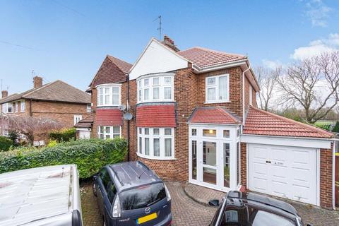 10 Valley Road, Orpington, BR5 3DQ