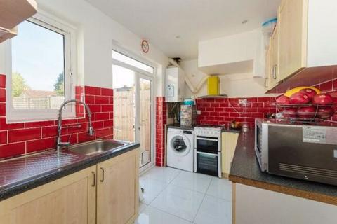 2 bedroom terraced house for sale, Litcham Spur, Slough SL1 3HX