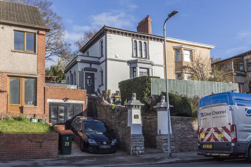 Summerhill Avenue, Newport 4 bed semidetached house £350,000