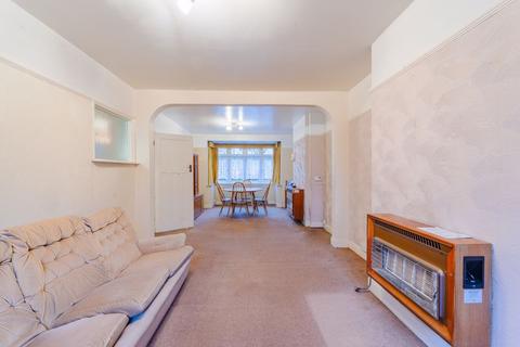 132 Matlock Crescent, Cheam, Sutton, SM3 9SZ