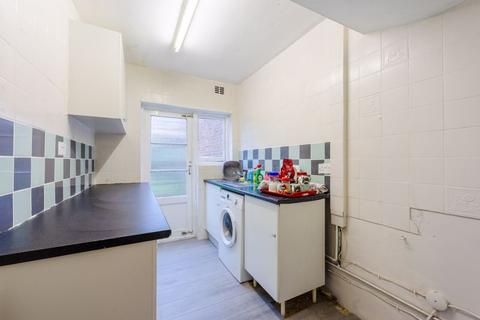 132 Matlock Crescent, Cheam, Sutton, SM3 9SZ
