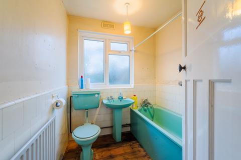 132 Matlock Crescent, Cheam, Sutton, SM3 9SZ