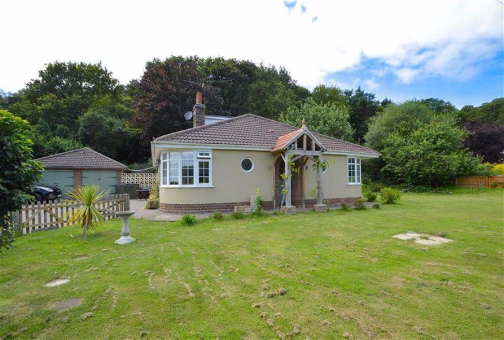 Lee Brockhurst 3 bed detached bungalow £250,000