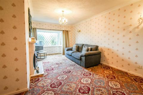10 Barons Way, Lower Darwen, Darwen, BB3 0RG