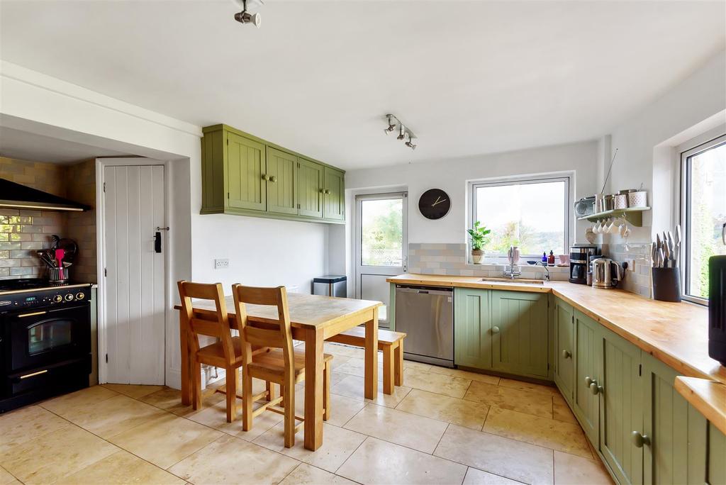 Star Hill, Nailsworth 5 bed detached house £625,000