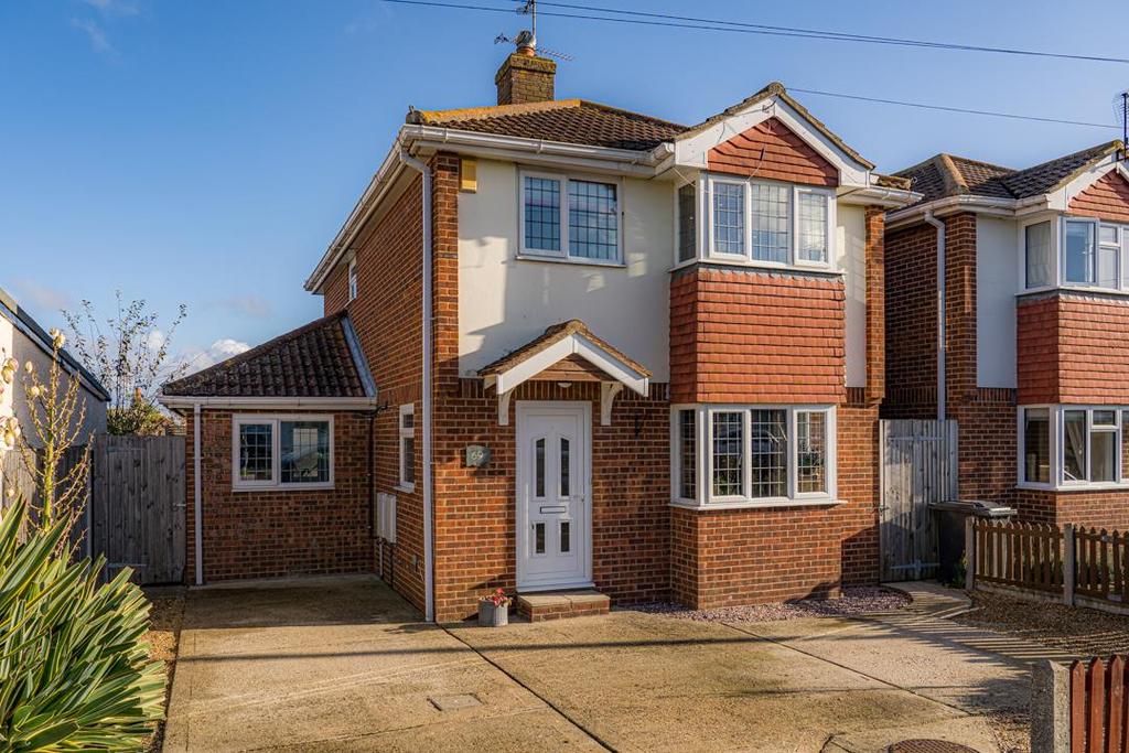 Clover Rise, Whitstable 4 bed detached house £525,000