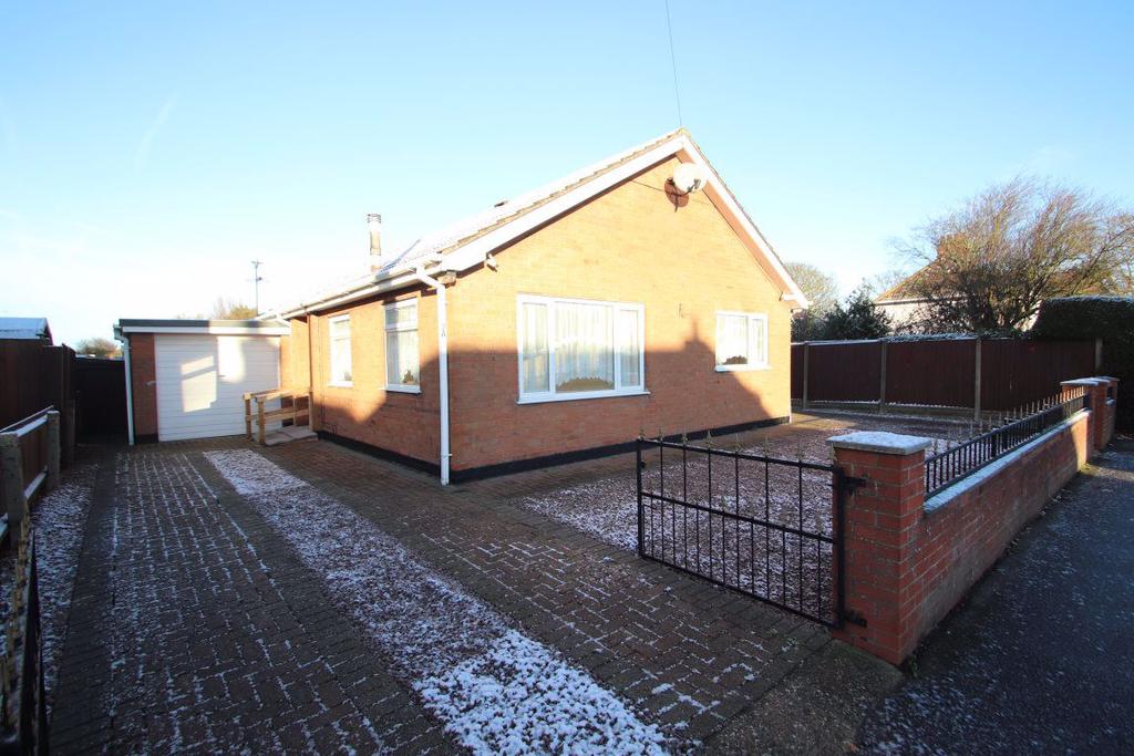 Lyndhurst Avenue, Skegness 2 bed bungalow £675 pcm (£156 pw)