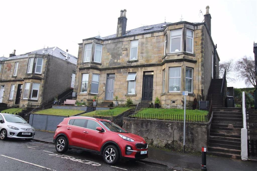 Brachelston Street, Greenock 3 bed flat £124,000