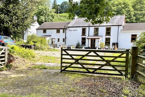 7 bedroom property with land for sale, Llanddeusant, Llangadog