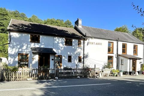 7 bedroom property with land for sale, Llanddeusant, Llangadog