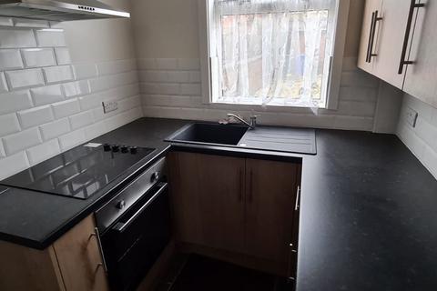 2 bedroom terraced house to rent, Jubilee Road, Doncaster