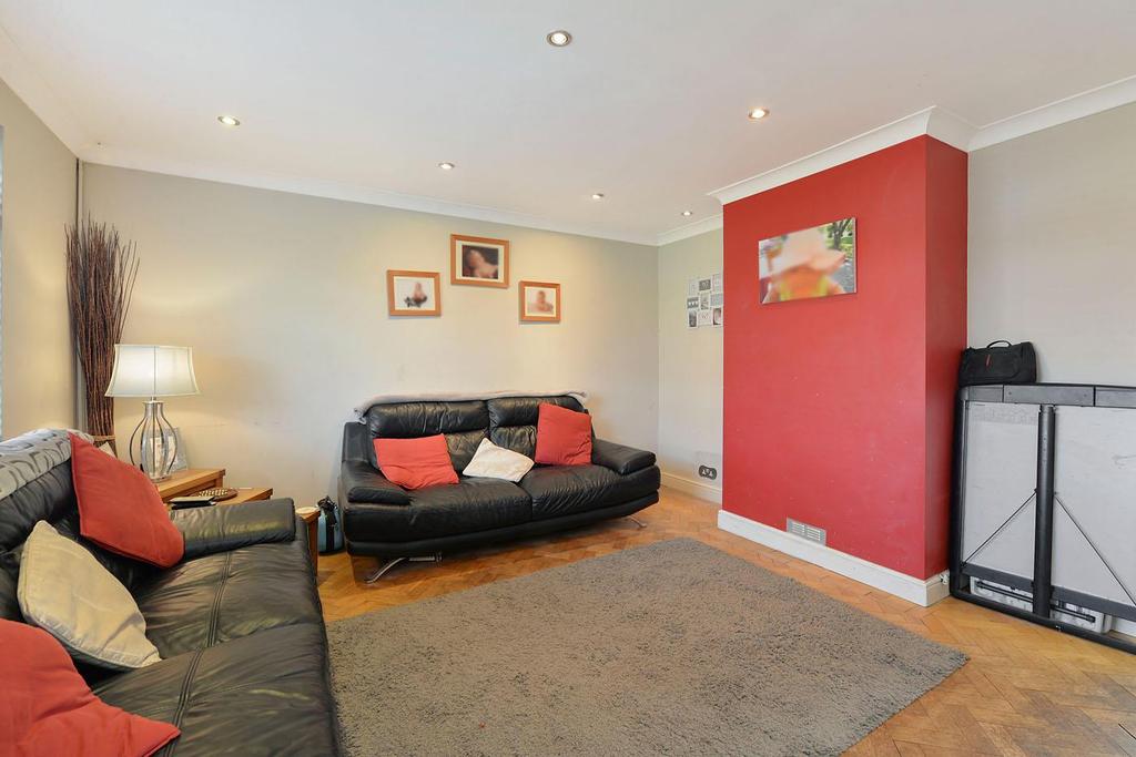 Allington Road, Paddock Wood, Tonbridge 3 bed semidetached house £
