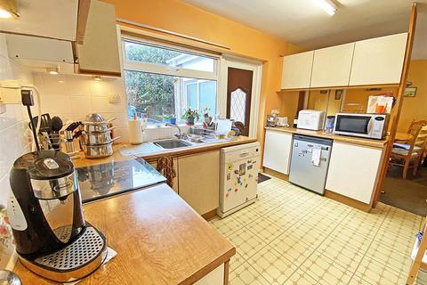 7 The Roundway, Hightown, Liverpool, L38 9EJ