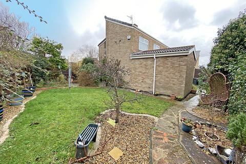 7 The Roundway, Hightown, Liverpool, L38 9EJ