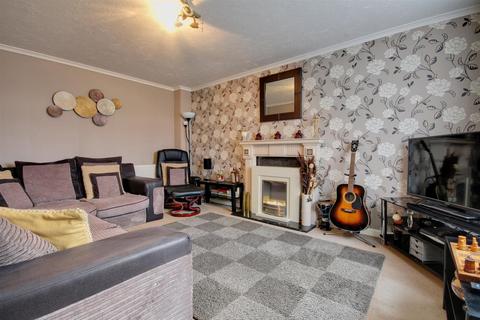 19 Blisland Close, Bransholme, Hull, HU7 4DJ