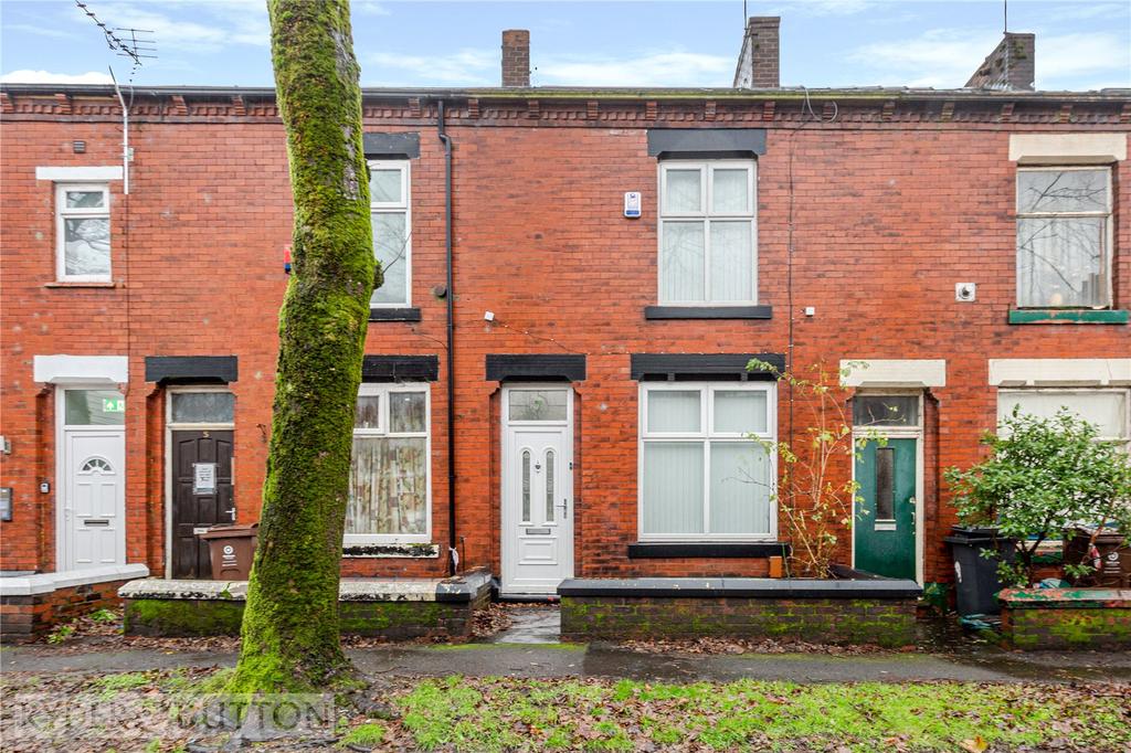 Lune Street, Coppice, Oldham, OL8 2 bed terraced house £100,000