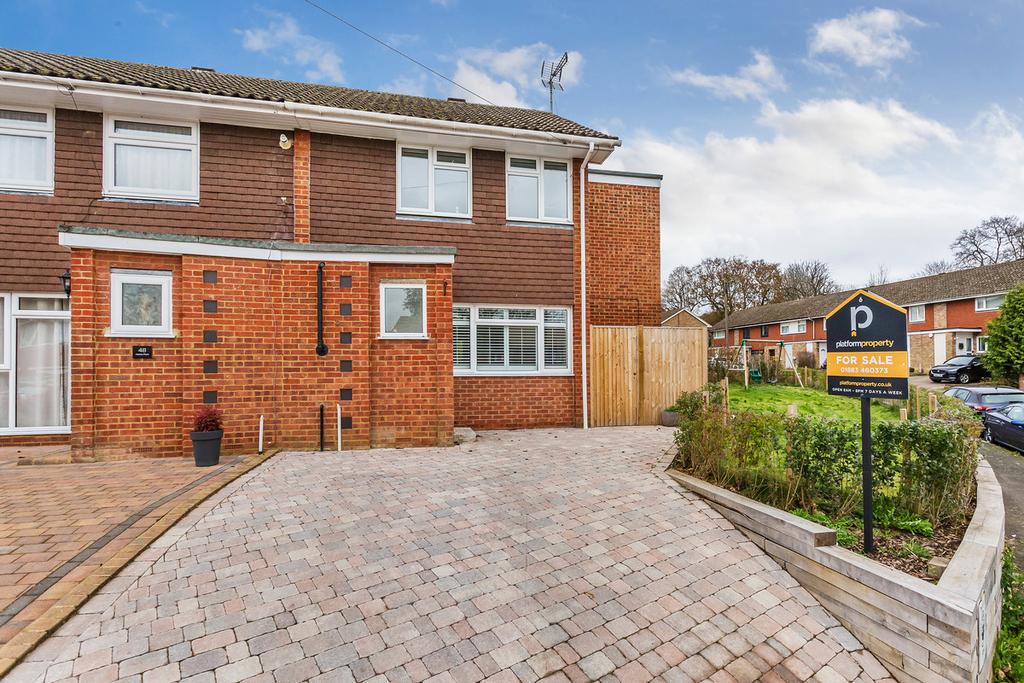 Home Park, Oxted, RH8 3 bed end of terrace house £475,000