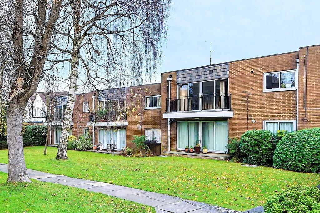 Lorne Court, Whitehall Road, Harrow... 3 bed flat £549,950