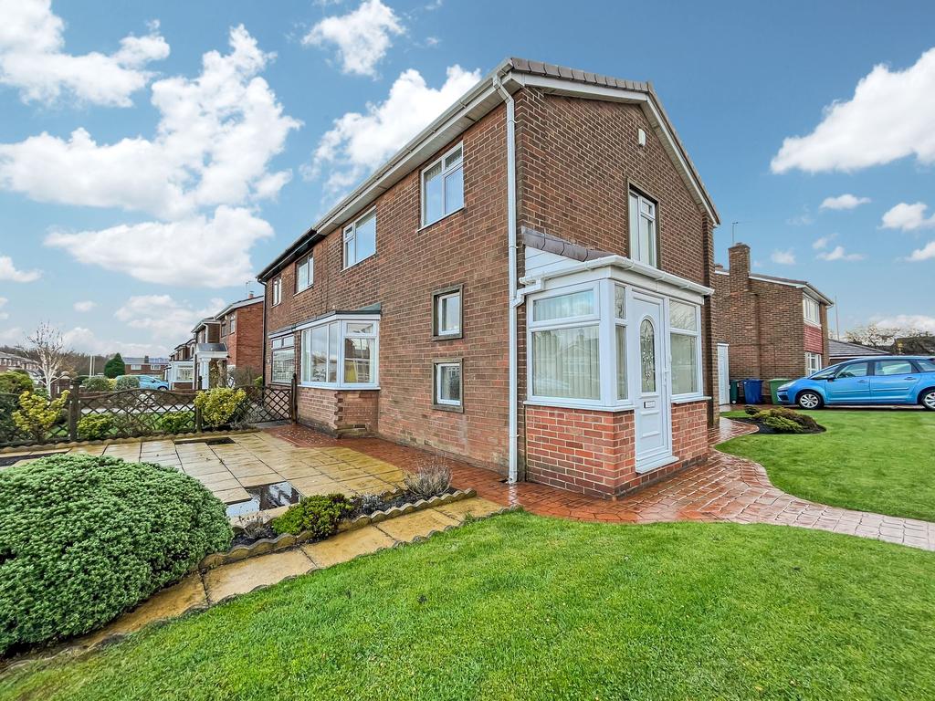 Briardene Drive, Wardley, Gateshead... 3 bed semidetached house £194,999