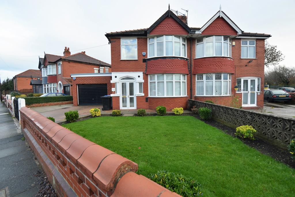 Haig Road Stretford M32 3 bed semidetached house for sale £300,000