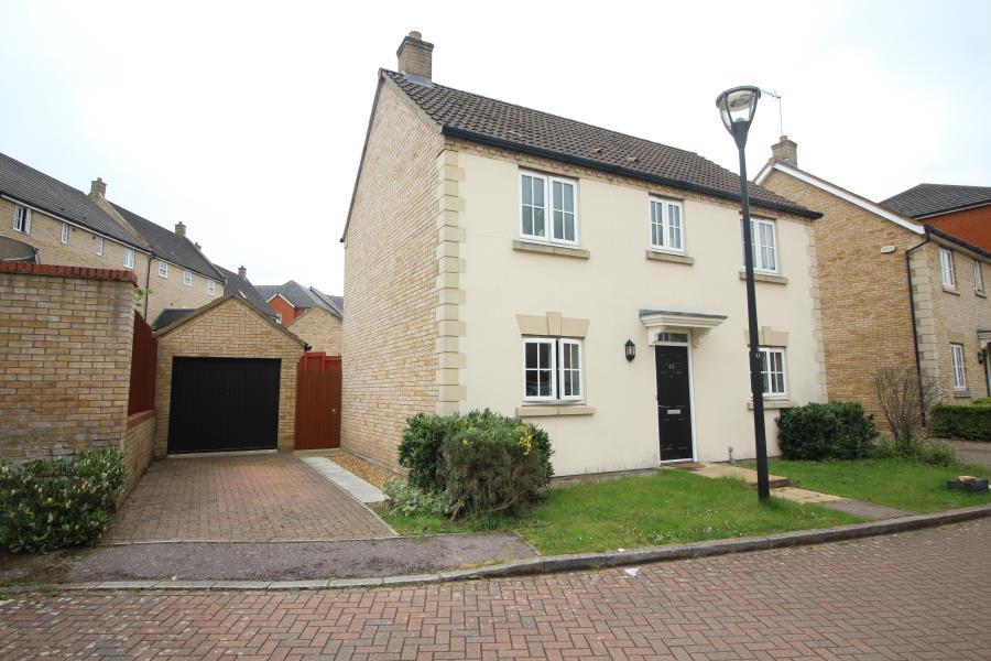 Lockwood Chase, Oxley Park 3 bed detached house £1,550 pcm (£358 pw)