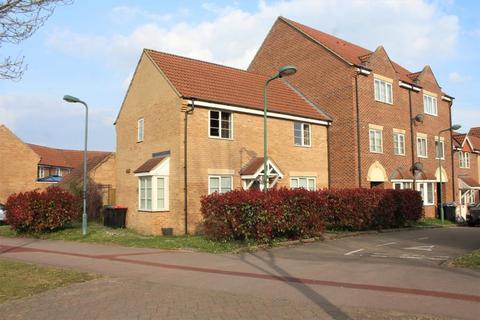 3 bedroom end of terrace house to rent, Watson Close, Grange Farm