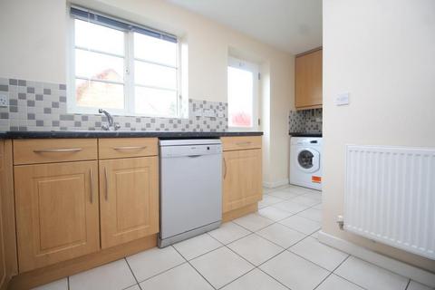 3 bedroom end of terrace house to rent, Watson Close, Grange Farm