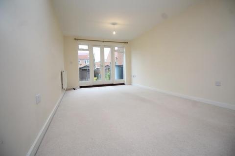 3 bedroom end of terrace house to rent, Watson Close, Grange Farm