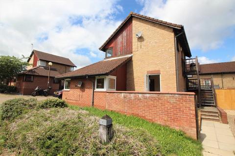 1 bedroom maisonette to rent, Matthew Court, Shenley Church End