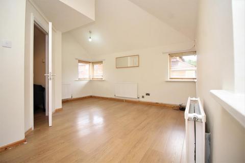 1 bedroom maisonette to rent, Matthew Court, Shenley Church End